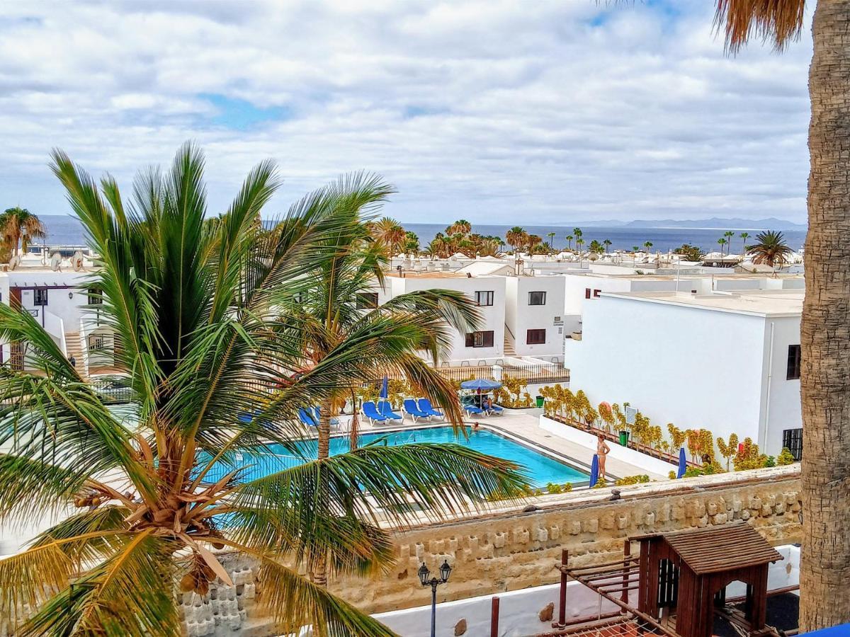 Aguazul - A Pie De Piscina Y Vistas Al Mar Daire Puerto del Carmen  Dış mekan fotoğraf