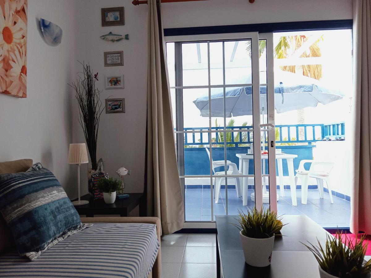 Aguazul - A Pie De Piscina Y Vistas Al Mar Daire Puerto del Carmen  Dış mekan fotoğraf