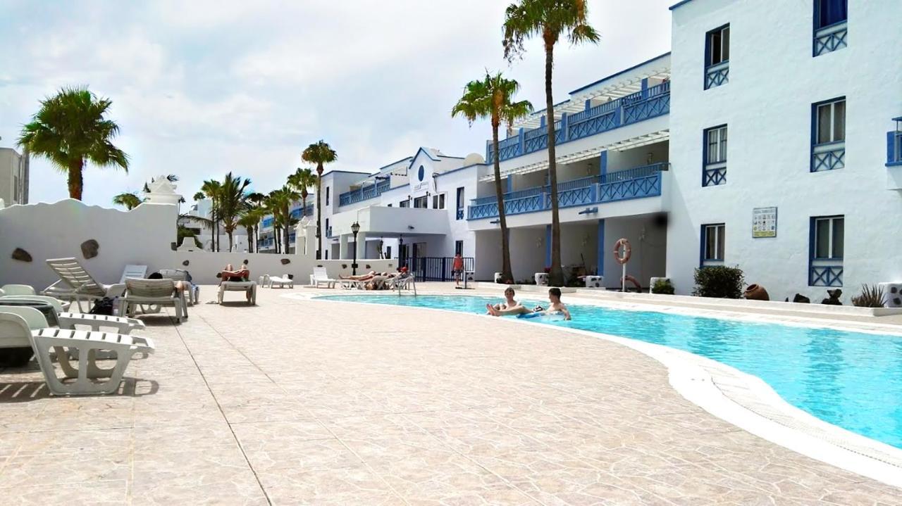 Aguazul - A Pie De Piscina Y Vistas Al Mar Daire Puerto del Carmen  Dış mekan fotoğraf